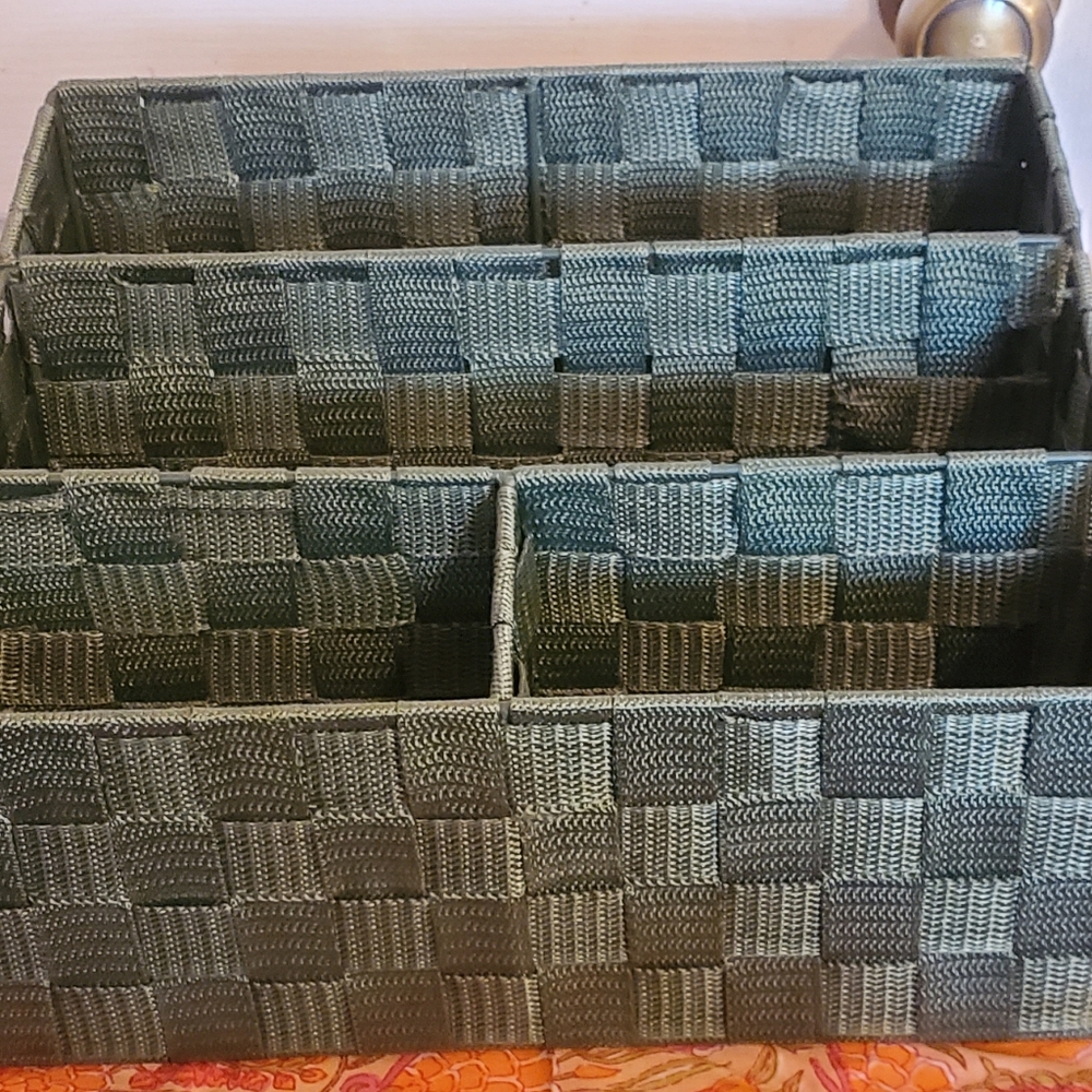 Pretty & Spacious Green Woven Mail Caddy Organizer